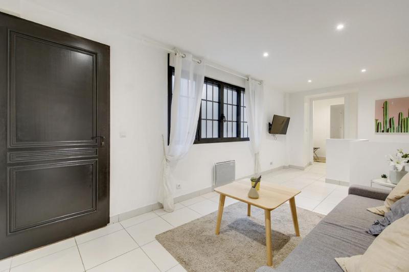 250 Sainte - Superb In Appartement